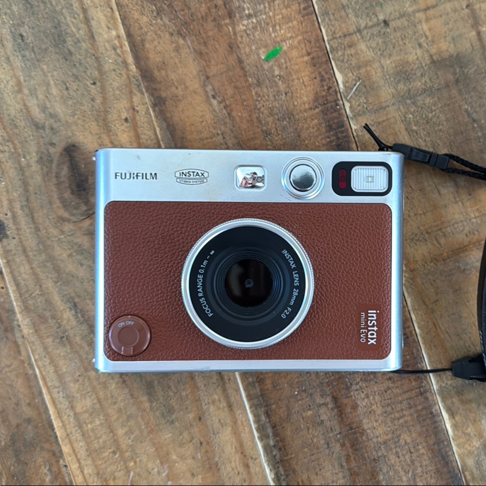 Fujifilm Instax Mini Evo in Brown and Silver